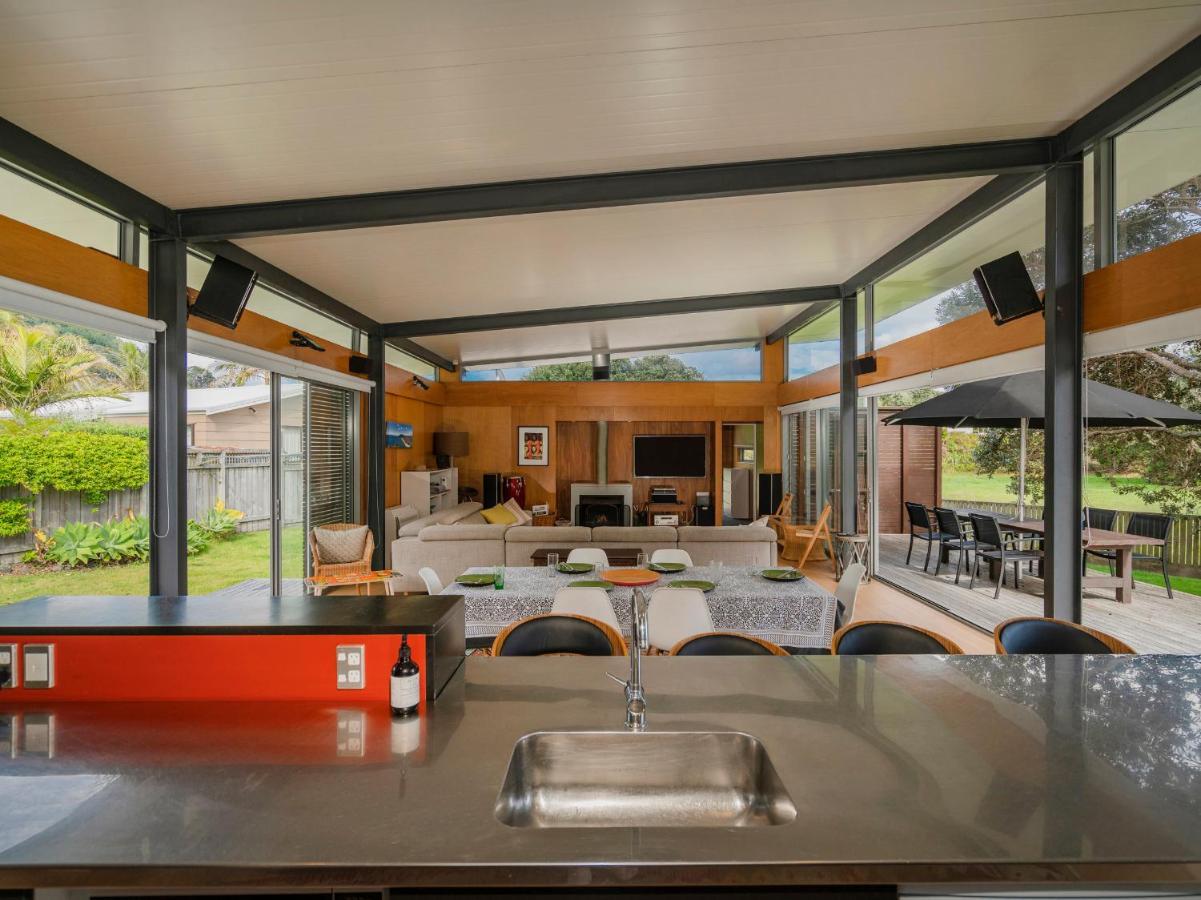 Little Paua - Pauanui Holiday Home Екстериор снимка
